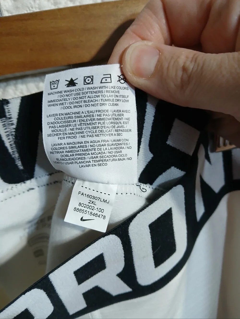 Nike pro white